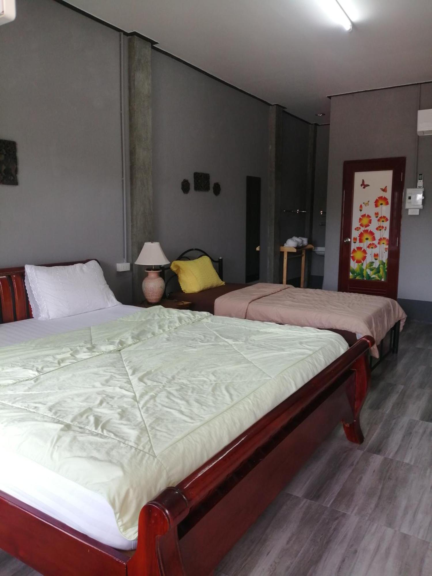 Yotin Guest House Trat Exterior photo